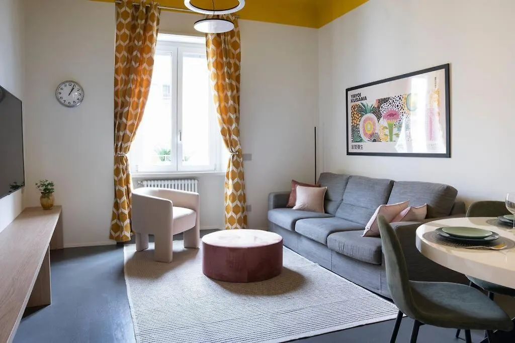 3-Bedroom Design House San Babila-Tricolore-M4 밀라노